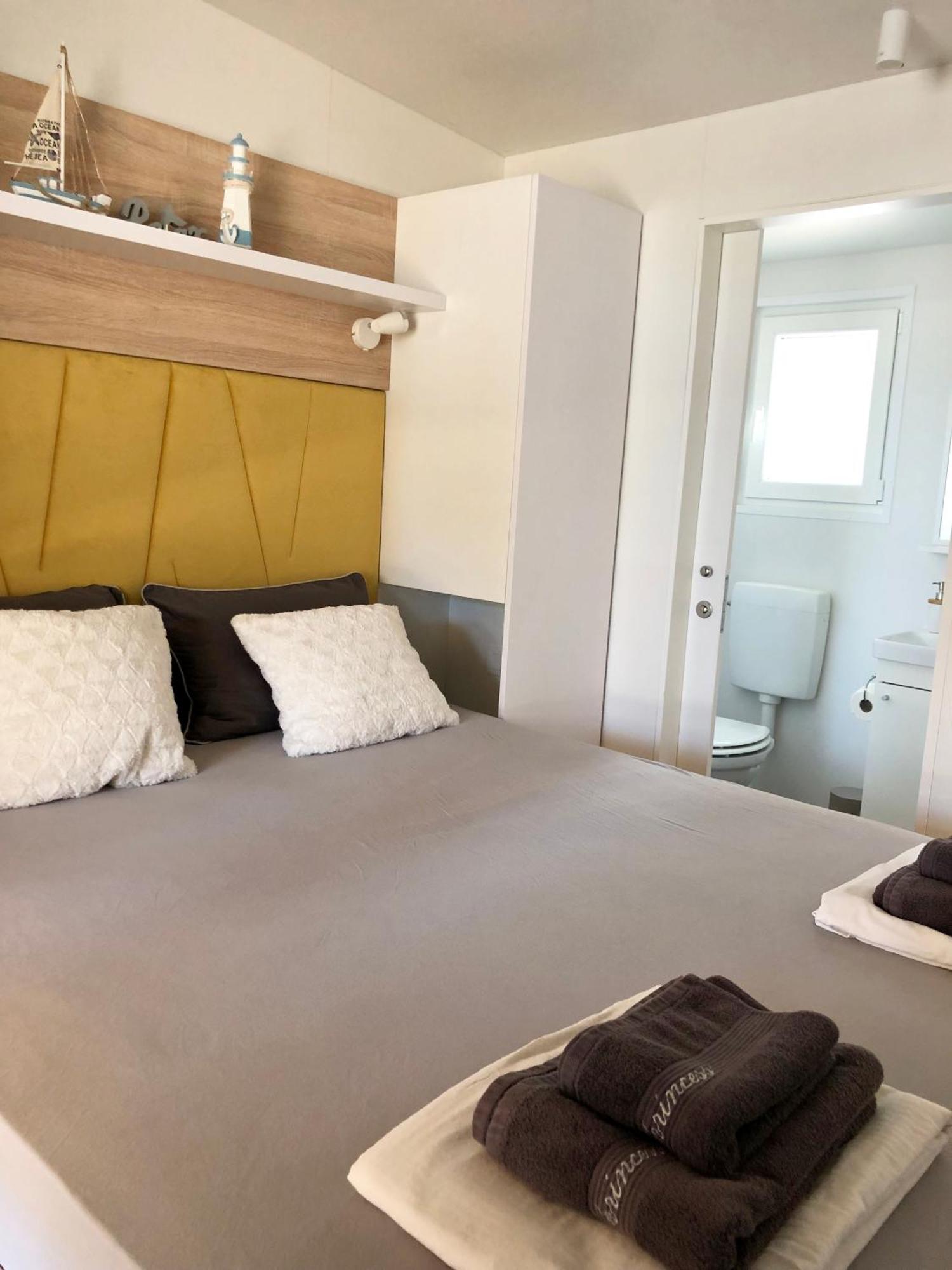 Mobile Homes Sea Princess Biograd Na Moru Exterior foto